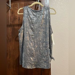 NWT All In Motion Metallic Tank Top